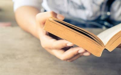 10 способов, которые помогут читать больше книг