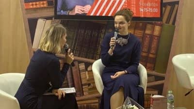 Людмила Мартова на интервью
